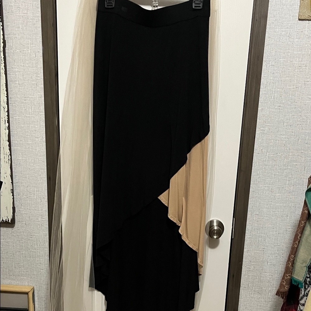 Lane Bryant Black and Tan Asymmetrical Skirt